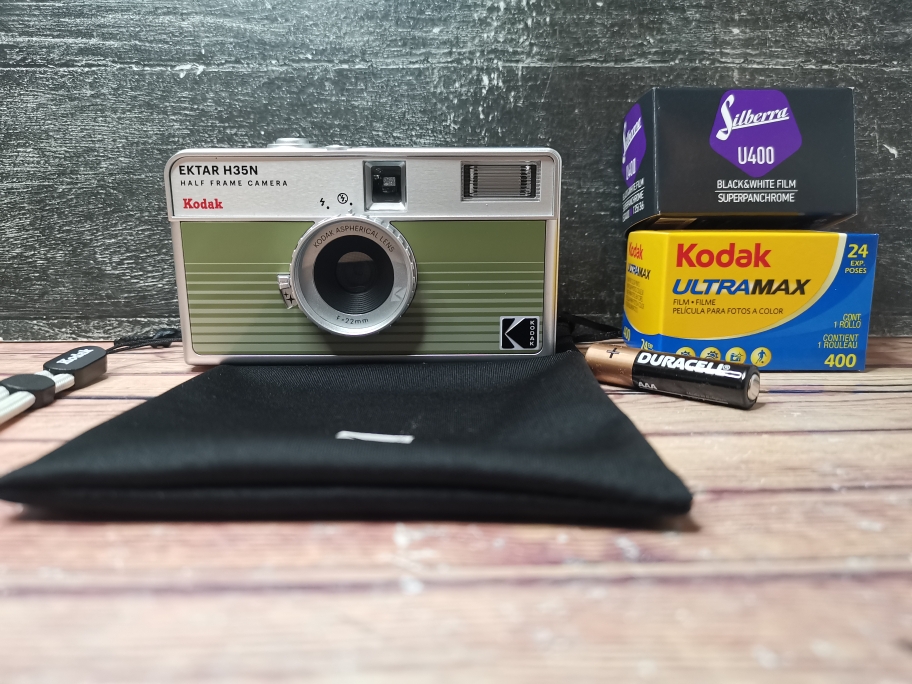 Подарочный набор Kodak H35N + 2 плёнки (3 цвета) фото №2