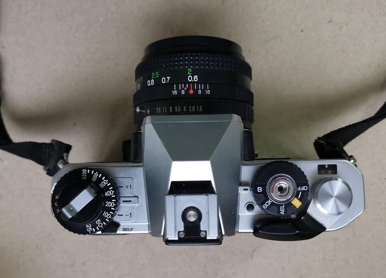 Porst CR-3 automatic + Porst Color Reflex 50mm f/1.6 UMC X-M фото №2